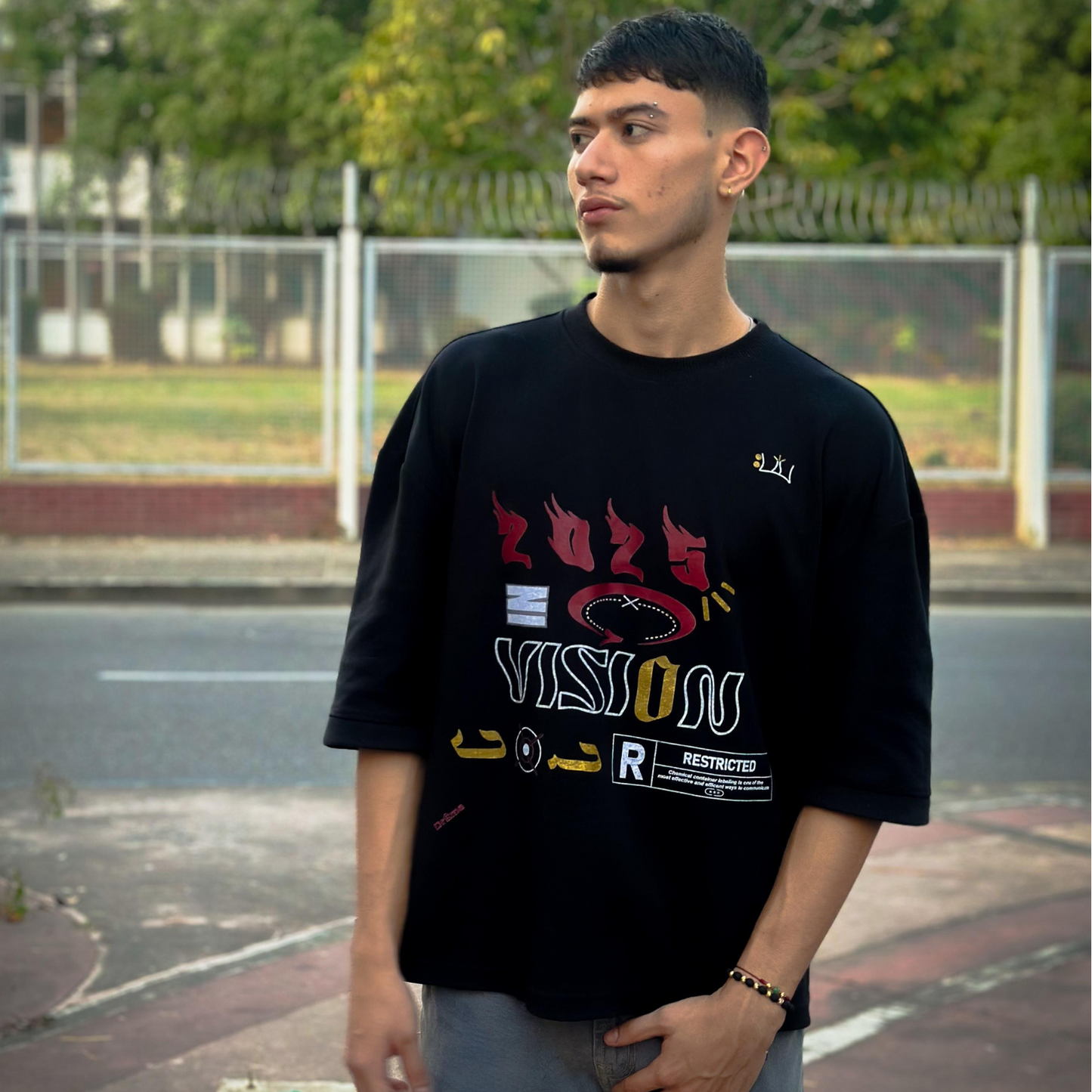 Vision 2025 Oversized T-Shirt - Black